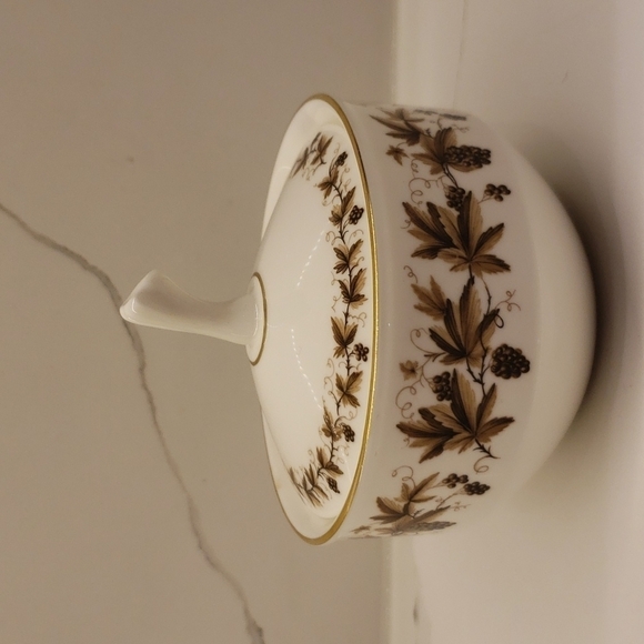 VINTAGE Wedgwood Autumn Vine Sugar Bowl Fine Bone China England 3.75"dia… - Picture 3 of 7